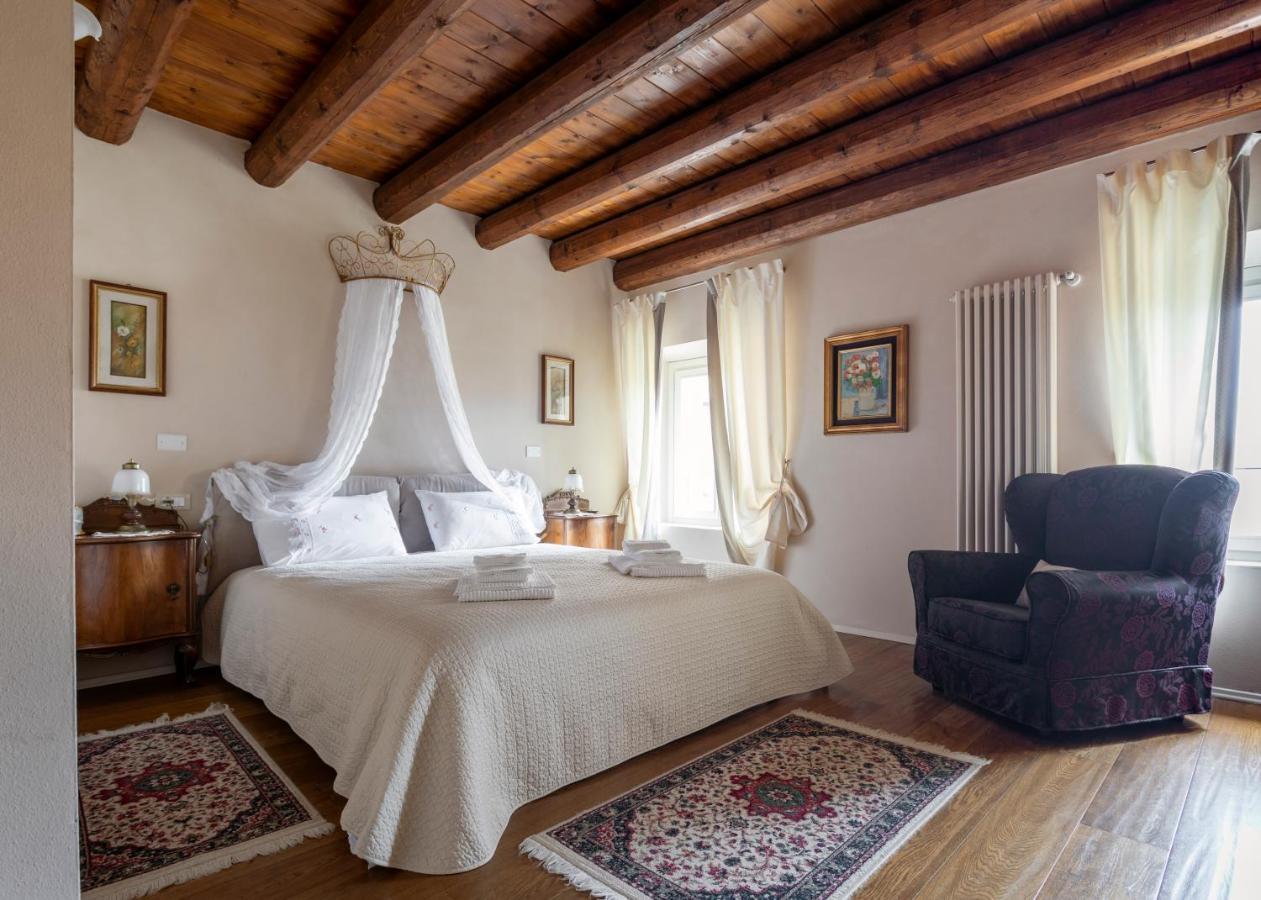 Corte Dei Soavi Soave  Bilik gambar