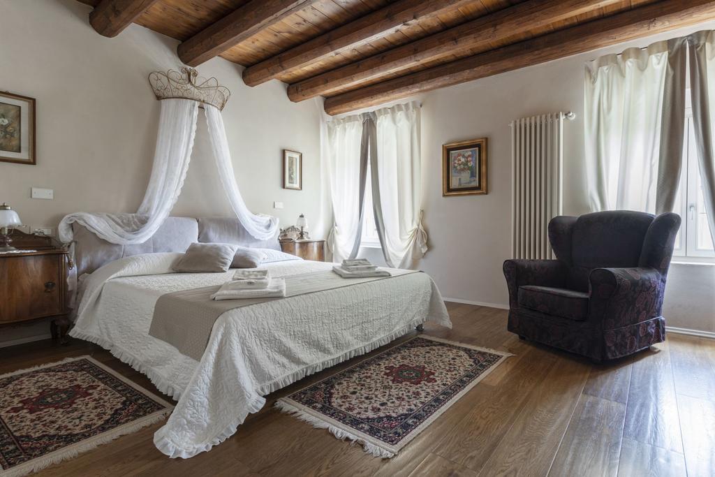 Corte Dei Soavi Soave  Bilik gambar